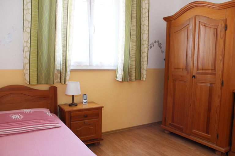 Room 5, Apartments Lucia, Supetar