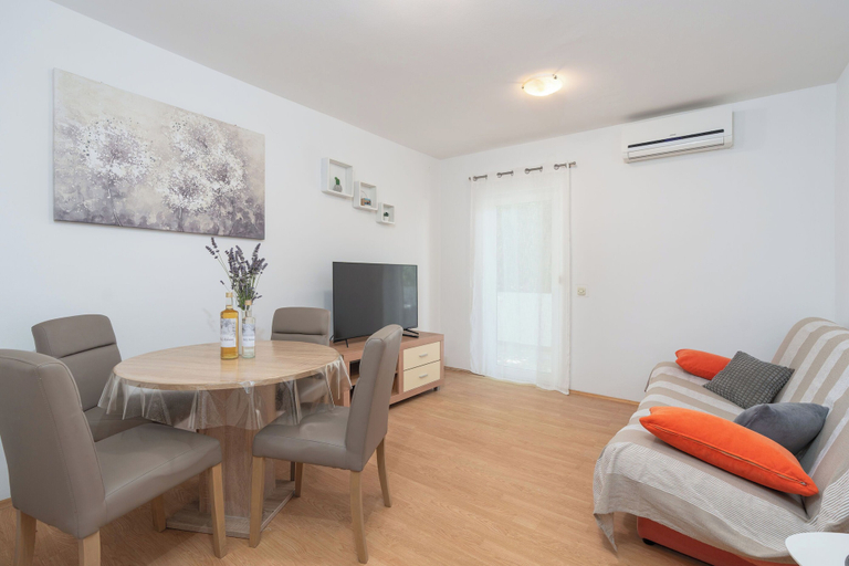 Others 4, Apartments Branko, Povljane