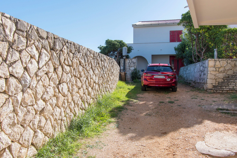 Parking 3, House Pag Vacation House, Pag