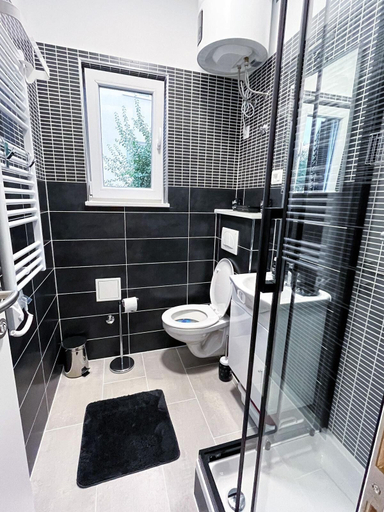 Bathroom 2, Apartments Apartments -T and T, Okrug