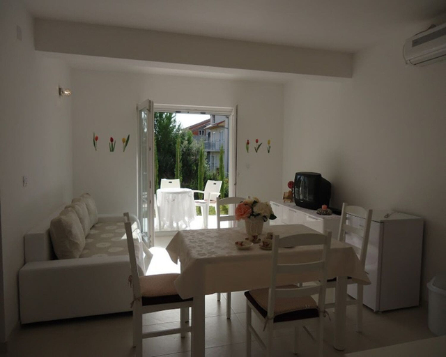 Others 5, Apartments Mirjana, Pakoštane