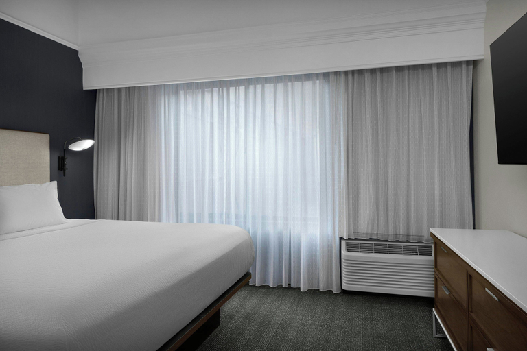 Bedroom 3, Courtyard by Marriott Danville, Danville