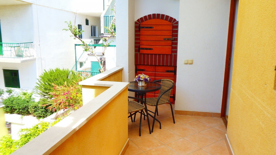 Others 5, Apartments Bor, Makarska