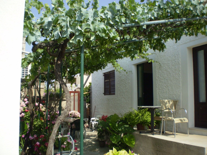 Exterior & Views, Apartment Smi, Sućuraj