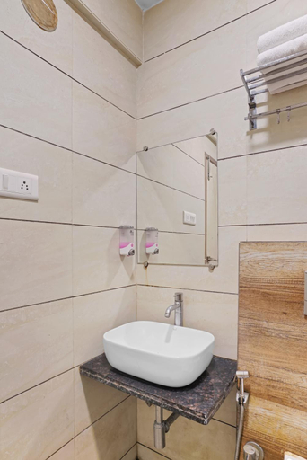 Bathroom 3, Hotel Dream Inn Thane, Thane