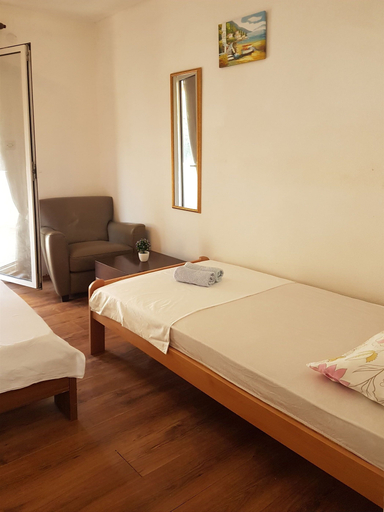 Room 4, Apartments Jelena, Sućuraj