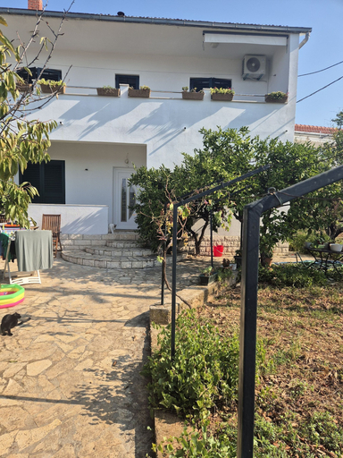 Courtyard, Apartment Anea, Marina