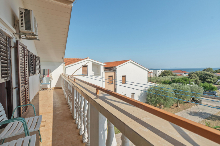 Others 3, Apartments Darko, Vir