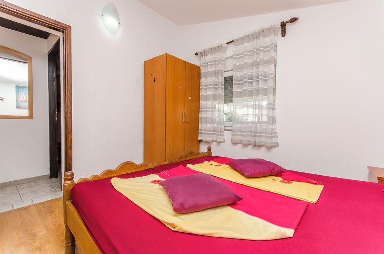 Bedroom 4, Apartments Zdenko, Vir
