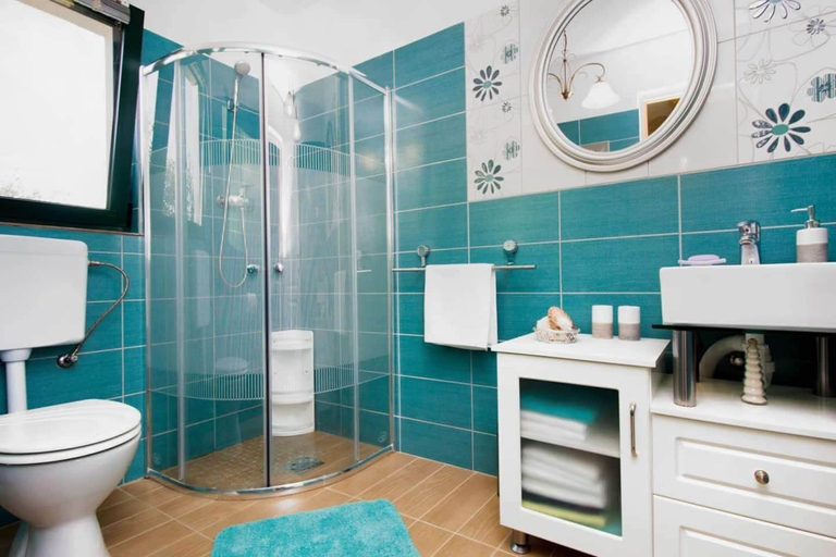 Bathroom 3, House Stone&olive, Marina