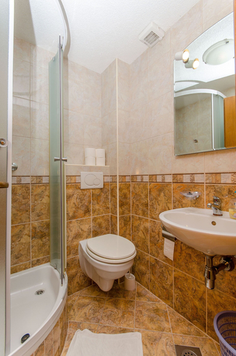 Bathroom 4, Apartments and Rooms Roso, Makarska