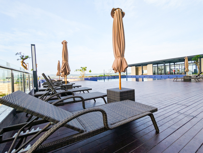 Others 2, S&D Studio 2003 Google TV, SeaView, Pool at Pollux, Batam