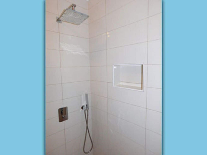Bathroom 4, Apartments Coloured, Selca