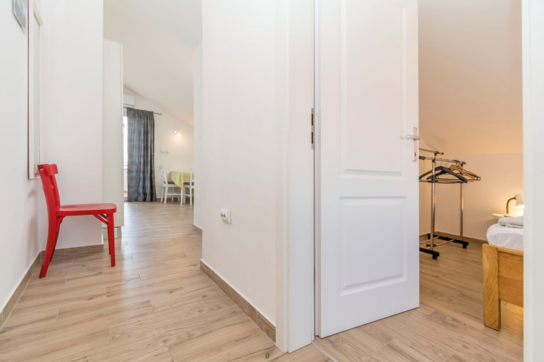 Others 5, Apartments Nada, Vodice