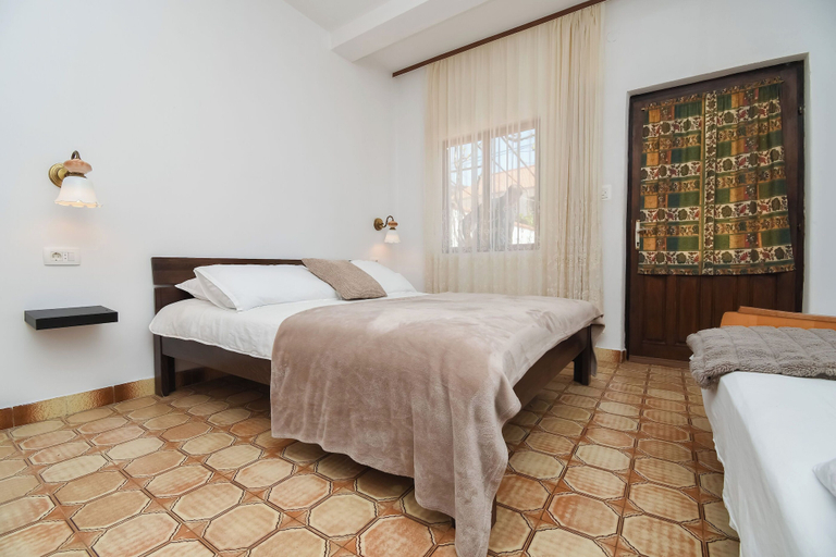 Room 2, Apartments Pera, Marina