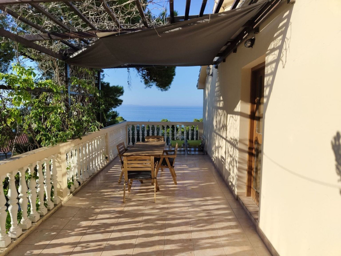 Others 5, Apartments Var, Jelsa