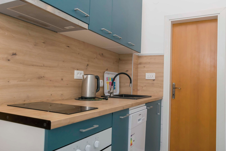 Private kitchen 3, Apartments Beach House Blace, Slivno