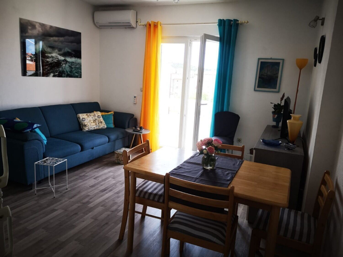 Others 5, Apartment Jadranko, Tisno