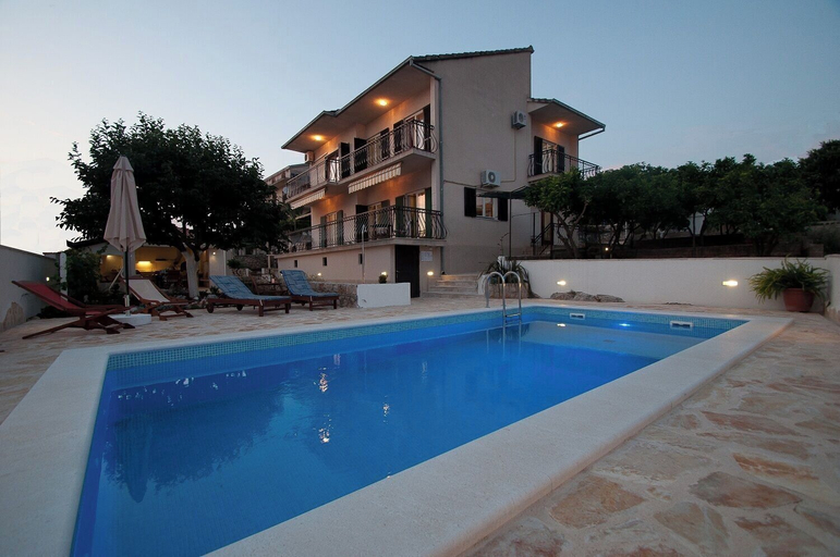 Exterior, House Mrcela 200m From Beach, Okrug