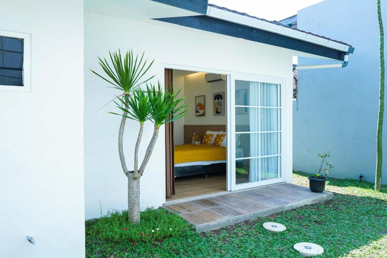 Others 3, Casa Amarila by The Olivia, Sleman