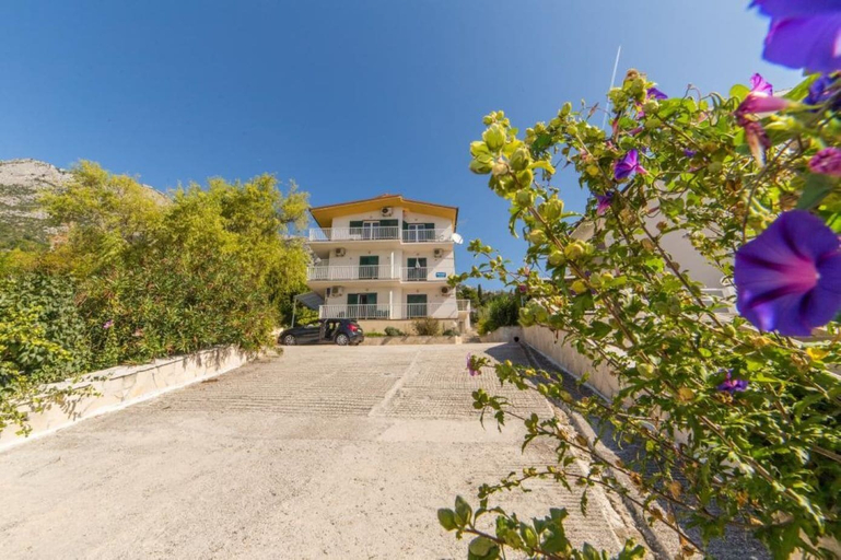 Exterior & Views 2, Apartments Gloria, Gradac
