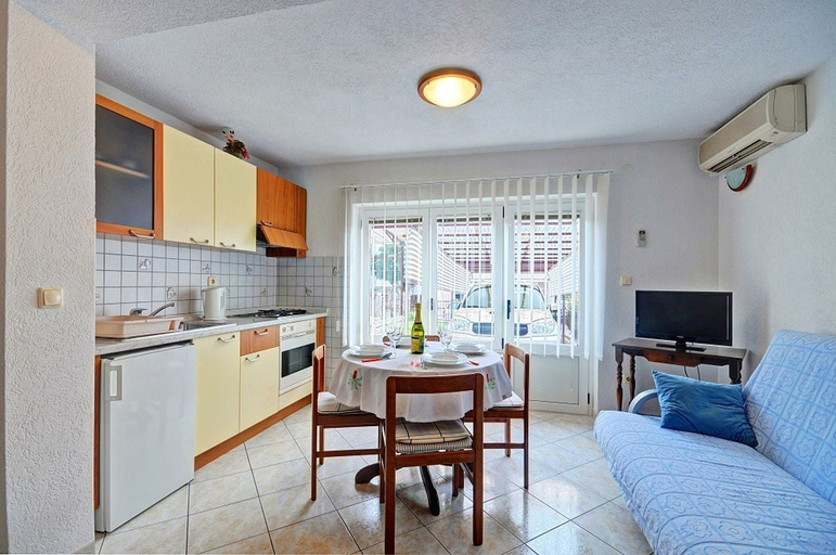 Others 4, Apartments Marica, Pula