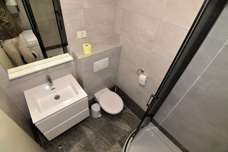 Bathroom 4, Apartments Good, Makarska