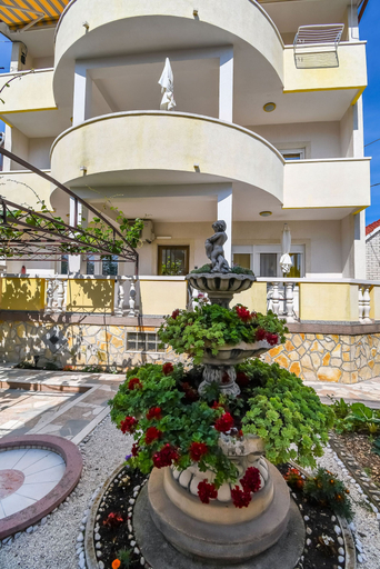 Garden, Apartments Tabak, Okrug