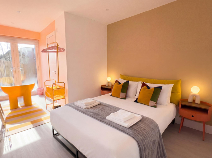 Bedroom 3, Zozy Clitterhouse, London