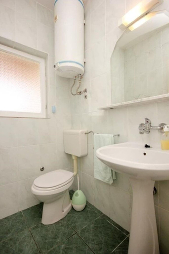 Bathroom 3, Apartments Tonka, Orebić