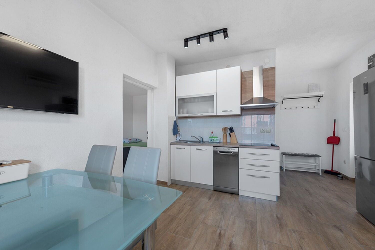 Private kitchen 3, Apartment Uga2, Pag
