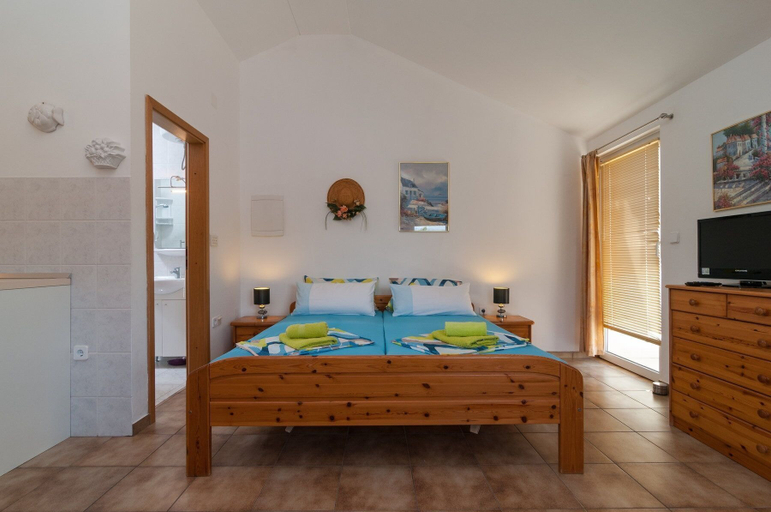 Bedroom 2, Apartments Mira, Pučišća