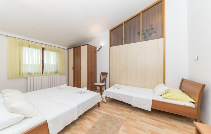 Bedroom 2, House Rafaeli, Marina
