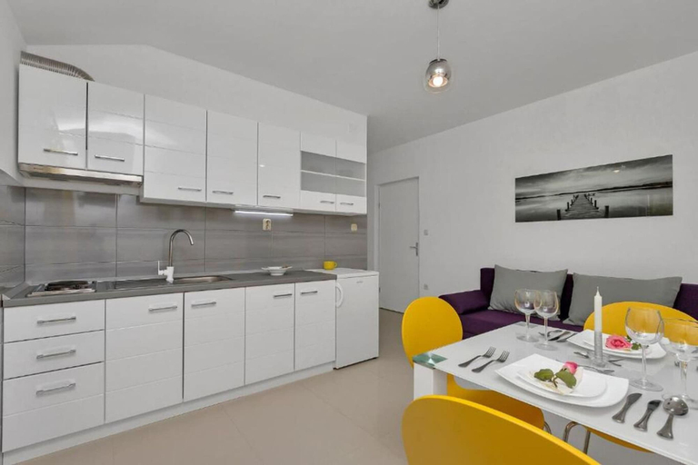 Private kitchen 4, Apartments Smiljka, Makarska
