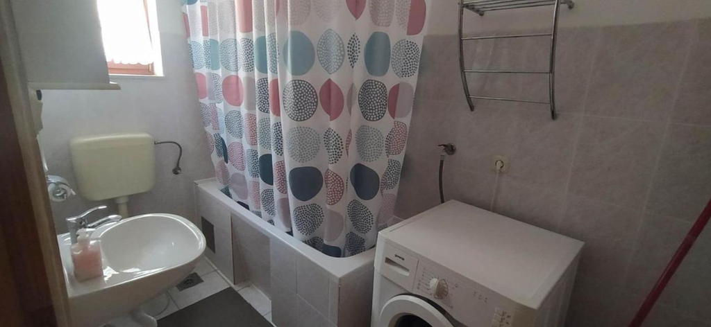 Bathroom 3, Apartment Kamen, Split