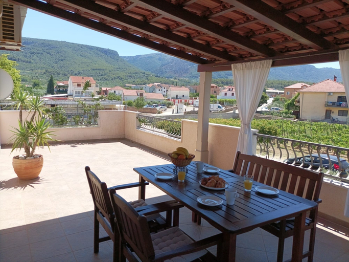 Terrace/patio 2, Apartment Buncuga, Jelsa