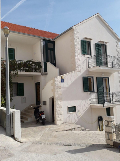 Exterior & Views 2, Apartment Desa, Bol