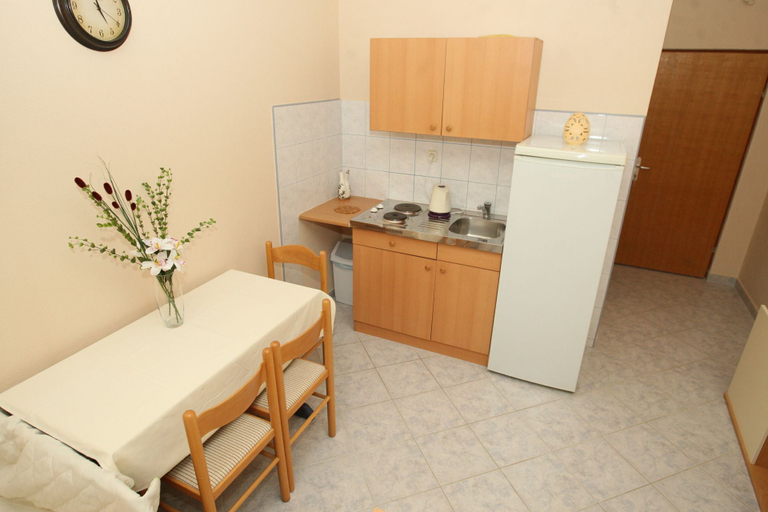 Others 5, Apartments Mladen, Nin