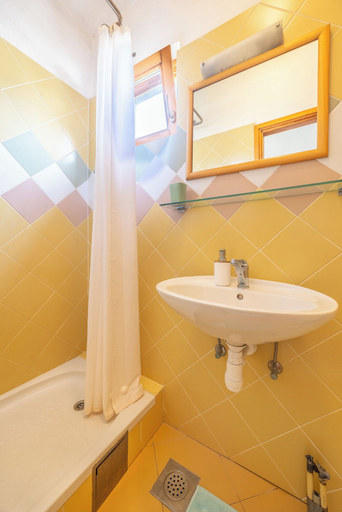 Bathroom 2, Apartments Ana and Tina, Bol