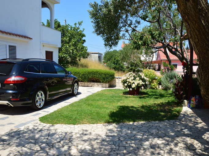 Parking 2, Apartment Ani, Lopar/Supetarska Draga