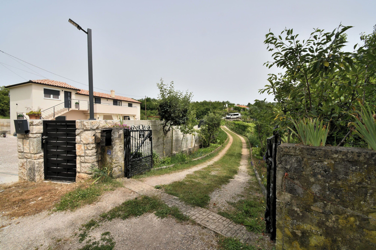 Courtyard 4, House Gioia Cristina, Labin