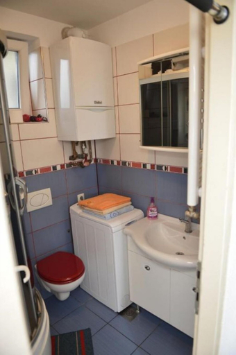 Bathroom, Apartment Ive, Zagreb