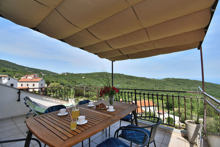 Balcony 2, Apartment Mario, Mošćenička Draga