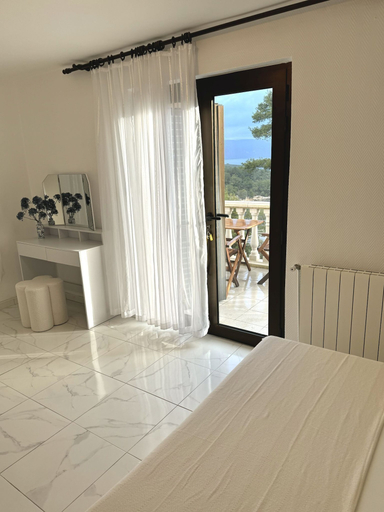 Balcony 3, Apartments and Room Villa Makaj, Jelsa