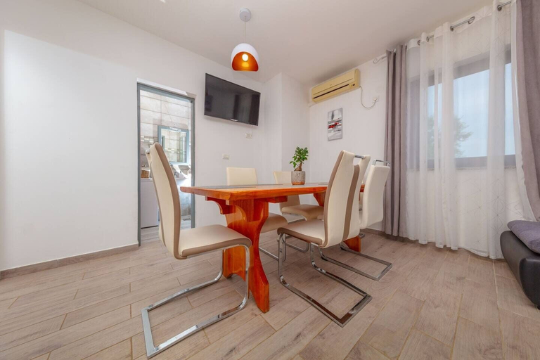 Dining 3, House Berto, Medulin