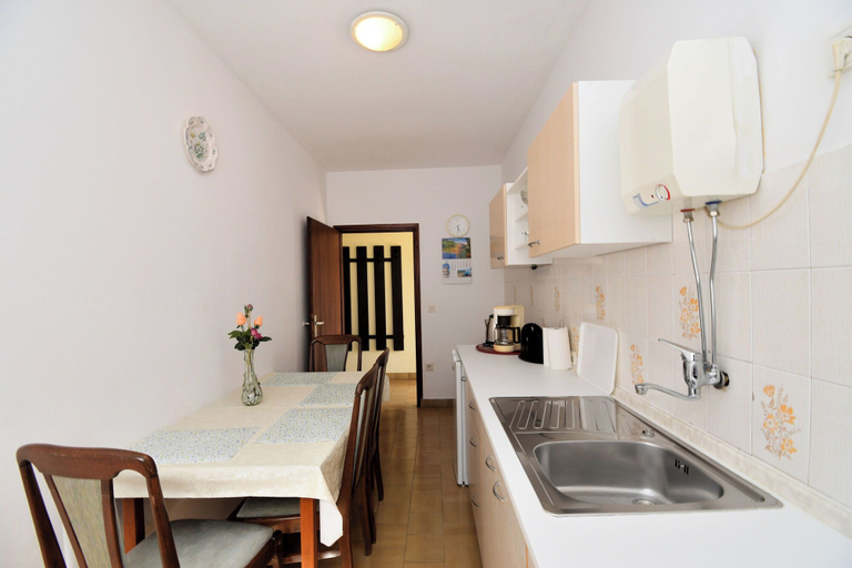 Others 4, Apartments Nada, Umag