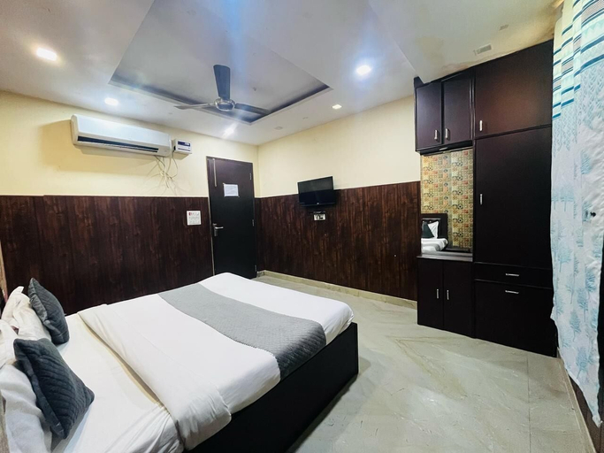 Room 4, Hotel Relax Stays, Delhi