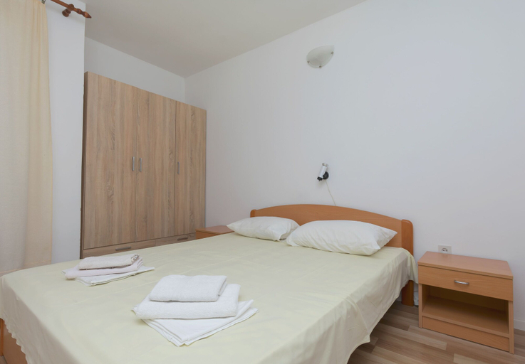 Room 4, Apartments Zoran, Podgora