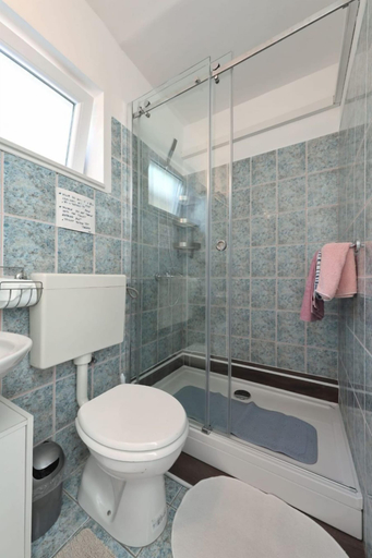 Bathroom 4, Apartments Djurdja by the sea, Murter