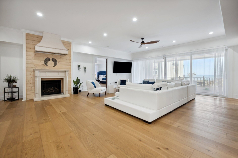 Living area 5, Blue Southern Charm 7 Bedroom Home, Georgetown